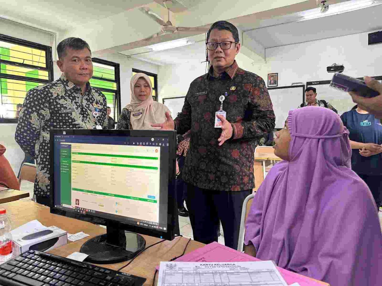 Disdik Tata Ulang Status 4.000-an Guru Honorer di Jakarta