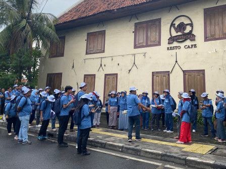 100 Peserta Bernostalgia Di Jalur Rempah Kota Tua
